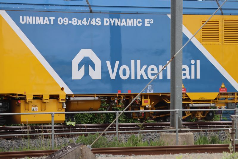 De nieuwe stopmachine van VolkerRail voor de eerste keer ingezet